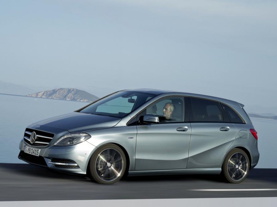  Mercedes-Benz B200 CDI BlueEFFICIENCY 2011 года  (фото 14 из 30)